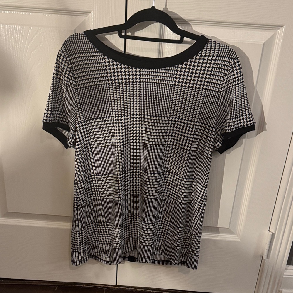 Anne Klein Black and White Checkered Short Sleeve Top